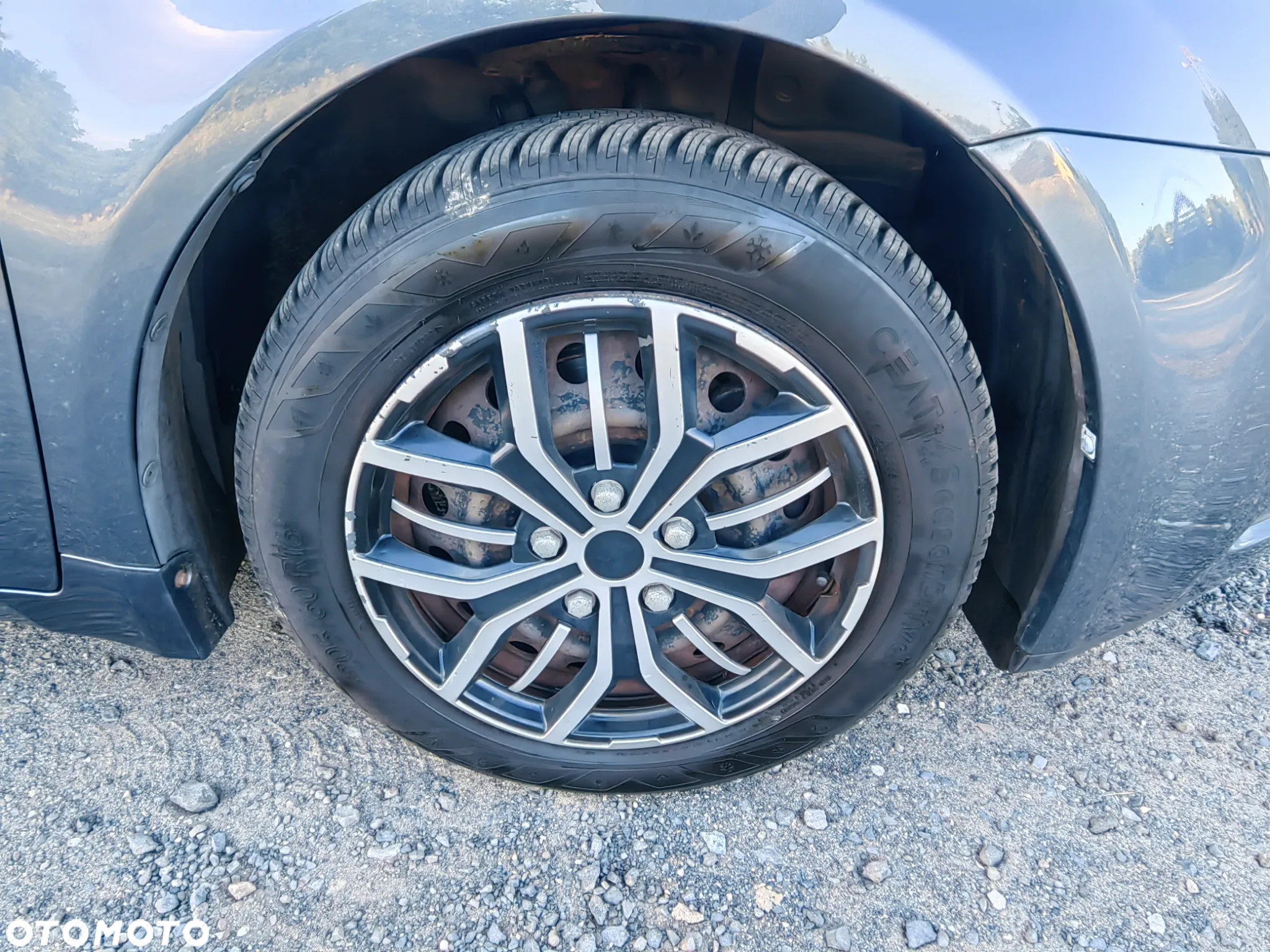Toyota Avensis - 16
