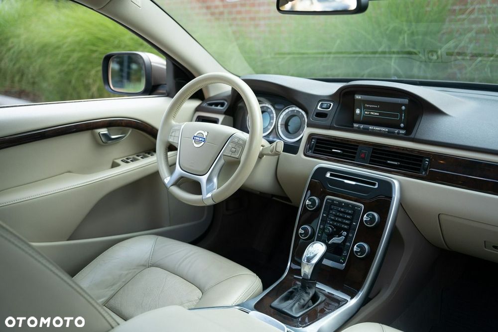 Volvo XC 70 3.2 AWD Summum - 6
