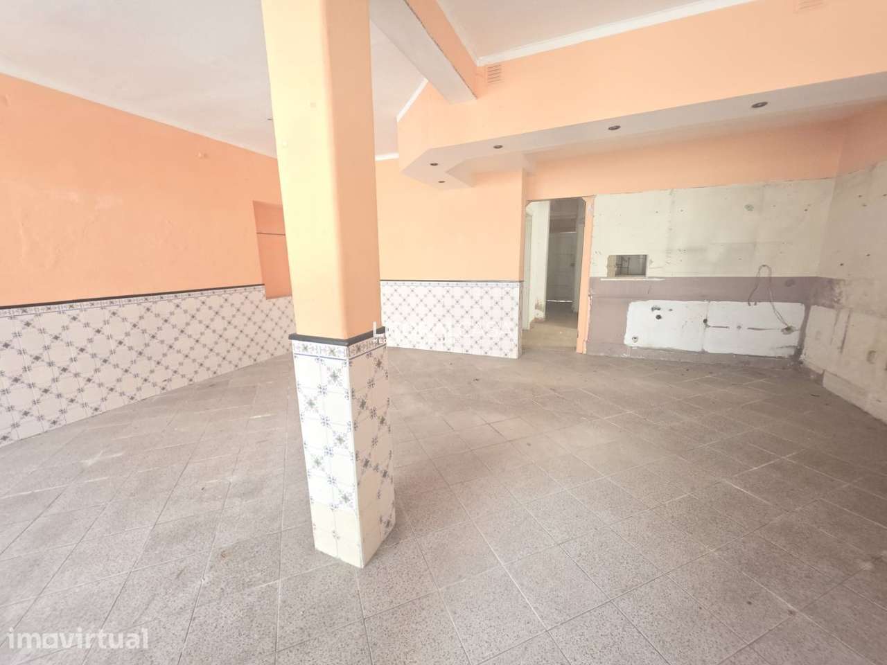 Arrendamento de Loja com 120 m2. - Grande imagem: 3/14
