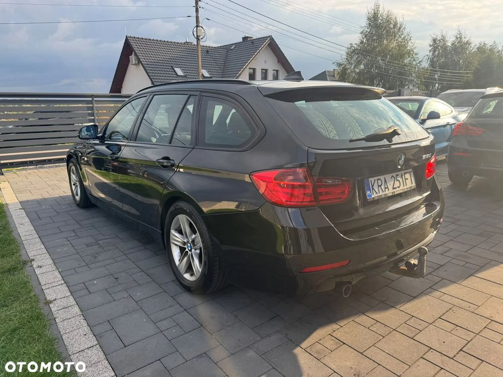 BMW Seria 3 316d Sport Line - 11
