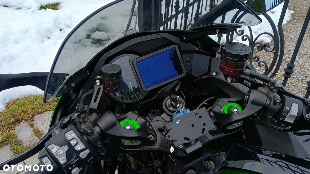 Kawasaki Ninja H2 SX - 37