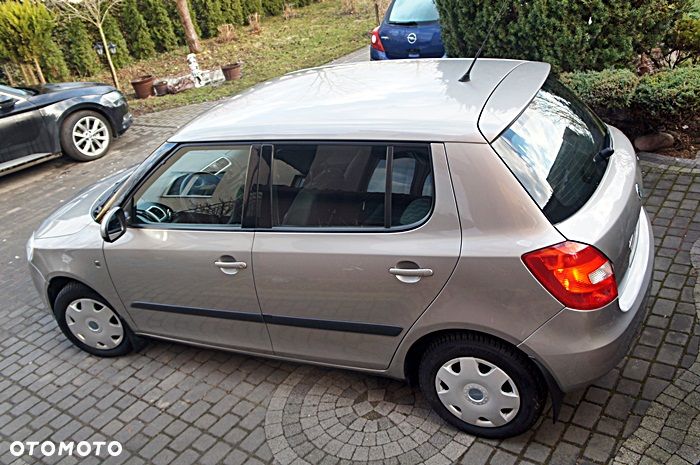 Skoda Fabia 1.2 HTP Ambiente - 8