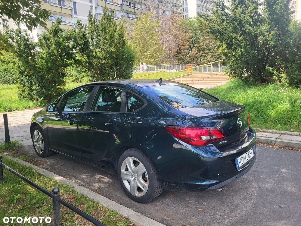 Opel Astra 1.4 Turbo - 2