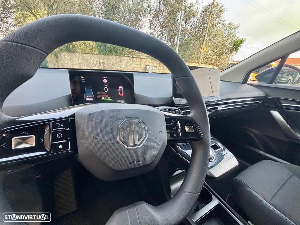 MG MG4 51 kWh Standard - 11