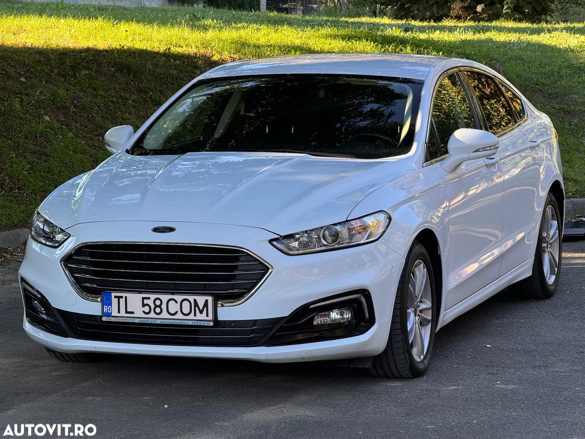 Ford Mondeo 2.0 TDCi Powershift Titanium - 1