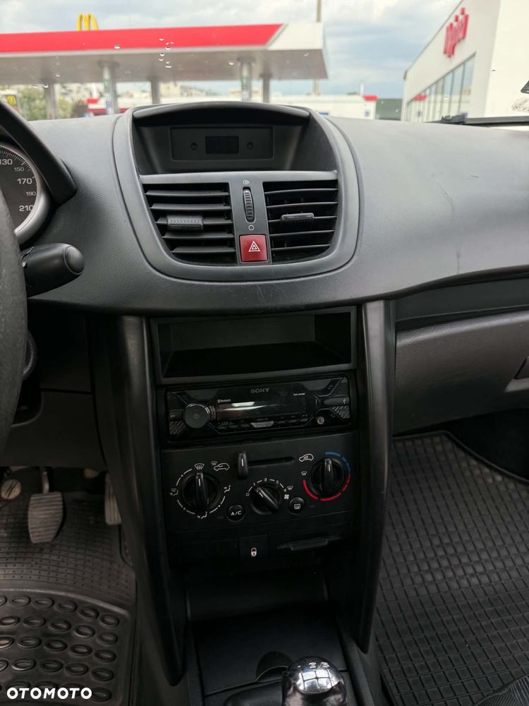 Peugeot 207 1.4 Presence - 7