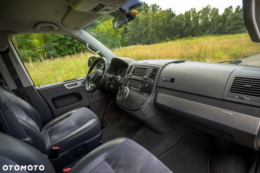 Volkswagen Multivan - 14