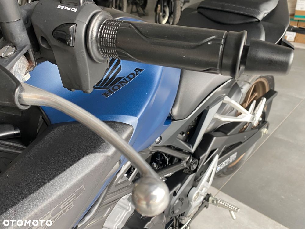 Honda CBR - 18
