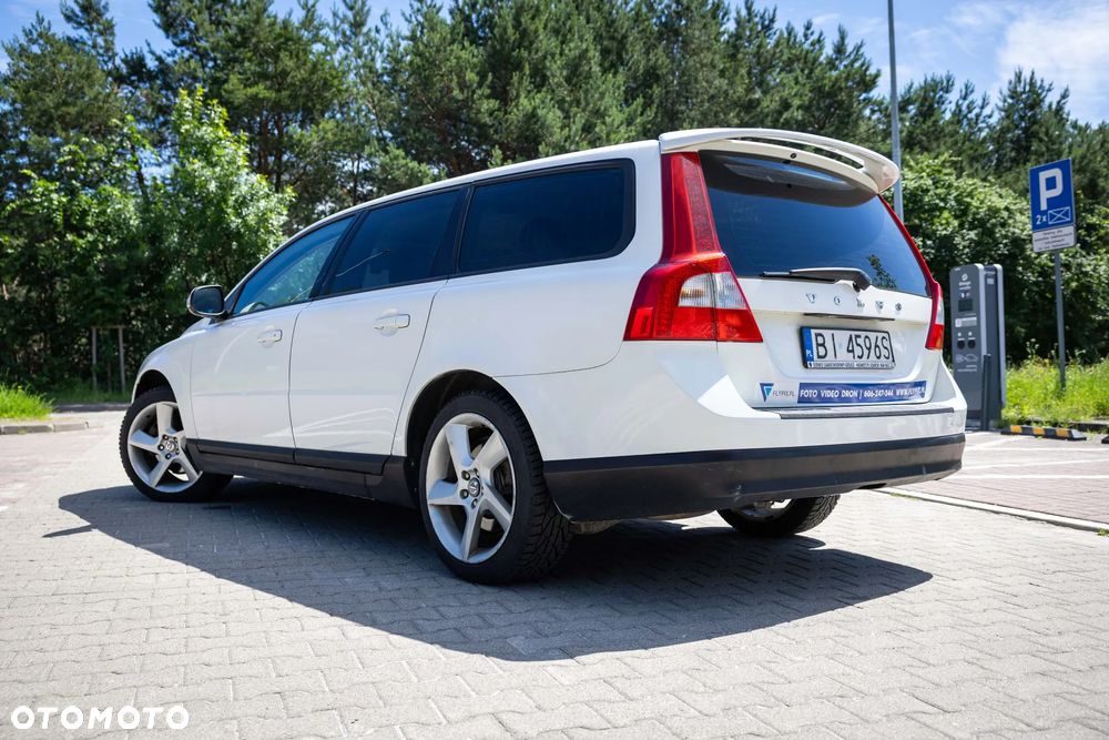 Volvo V70 2.0D Ocean Race - 6