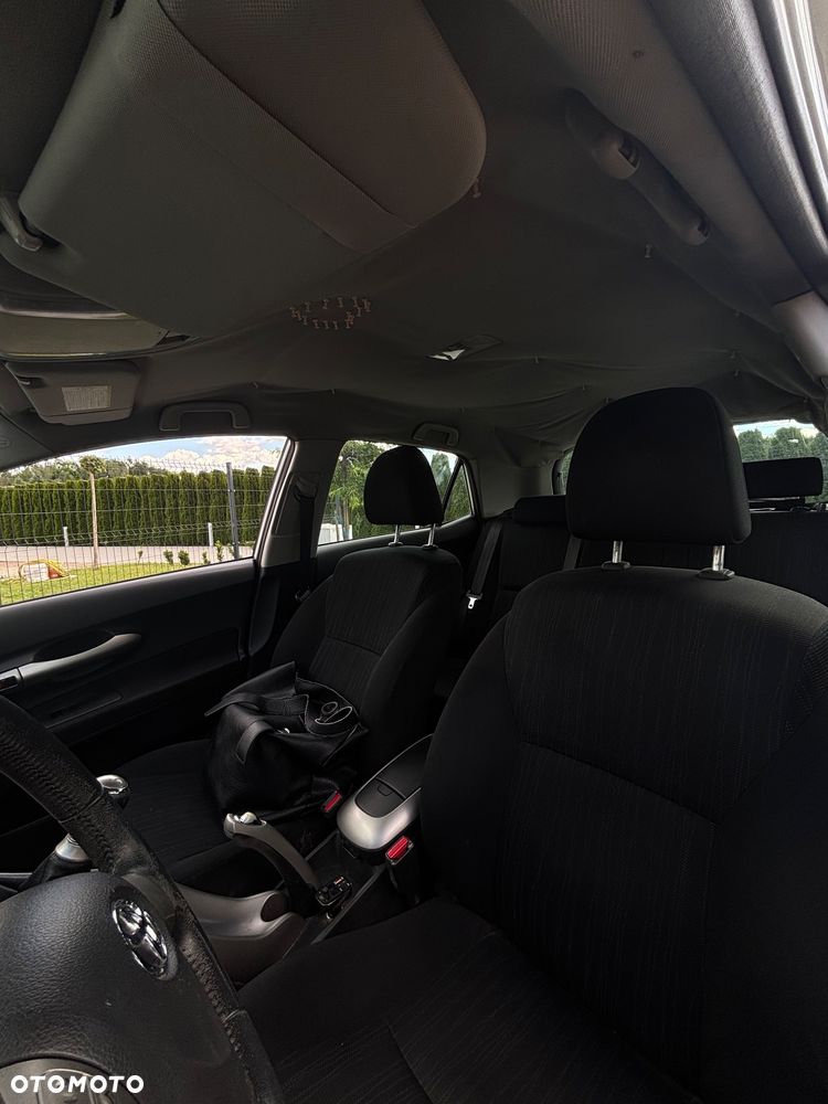 Toyota Auris - 5