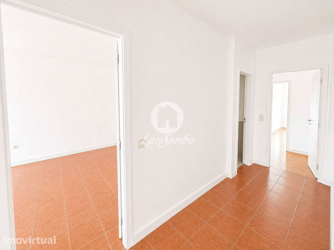 Apartamento T2 com garagem fechada no centro da Póvoa de Varzim - Grande imagem: 5/20