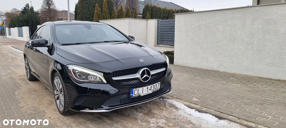 Mercedes-Benz CLA 250 4Matic 7G-DCT UrbanStyle Edition - 17