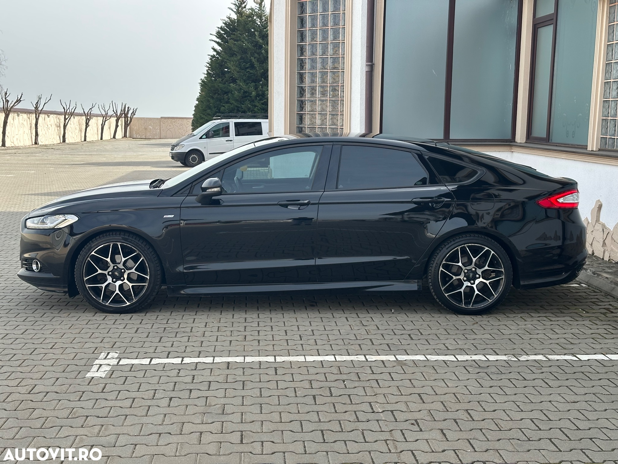 Ford Mondeo 2.0 TDCi Powershift Business - 7