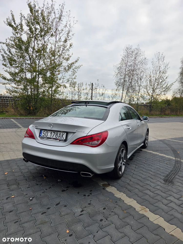 Mercedes-Benz CLA 250 4Matic 7G-DCT - 3