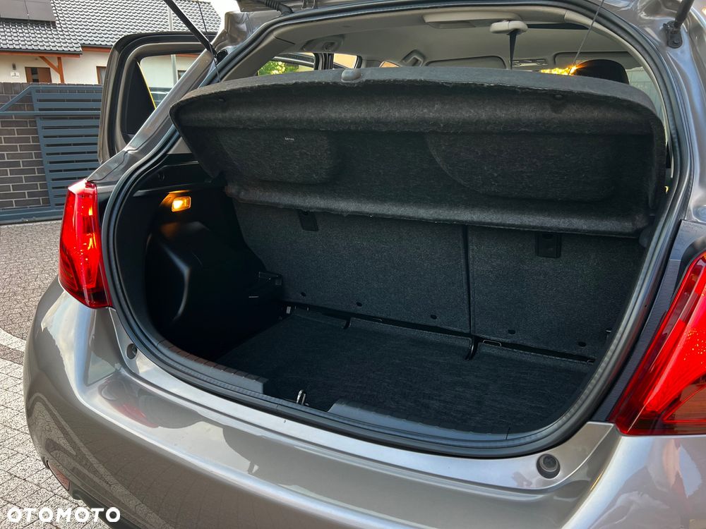 Toyota Yaris 1.0 Premium EU6 - 37