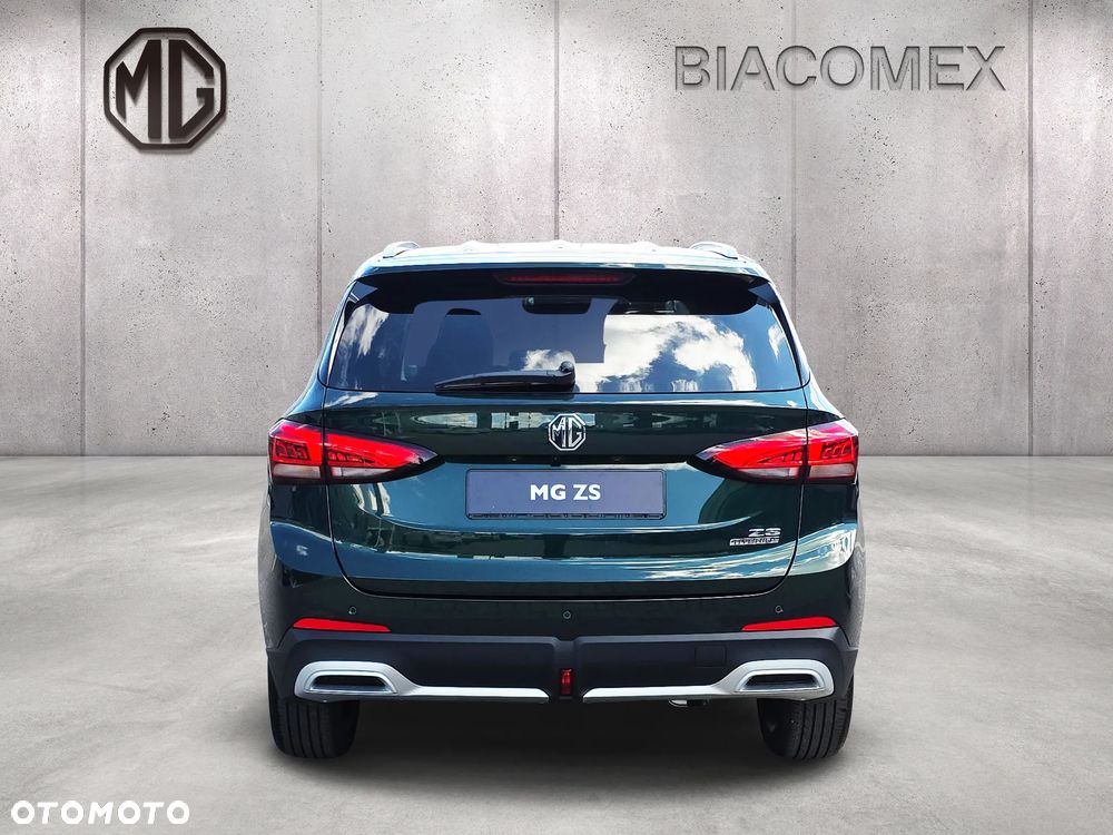 MG ZS Hybrid+ - 6