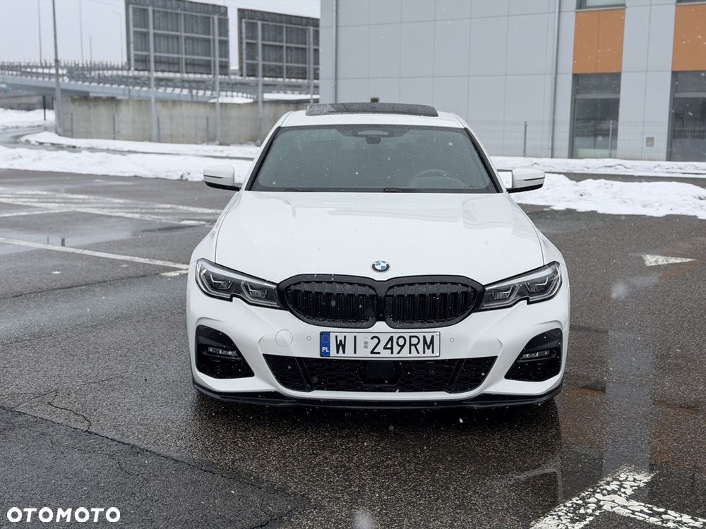 BMW Seria 3 330e M Sport sport - 36