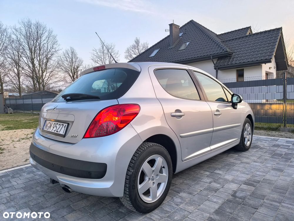 Peugeot 207 - 4