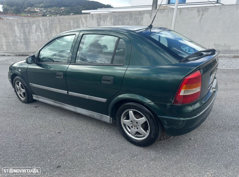 Opel Astra 1.4i Sprint - 3