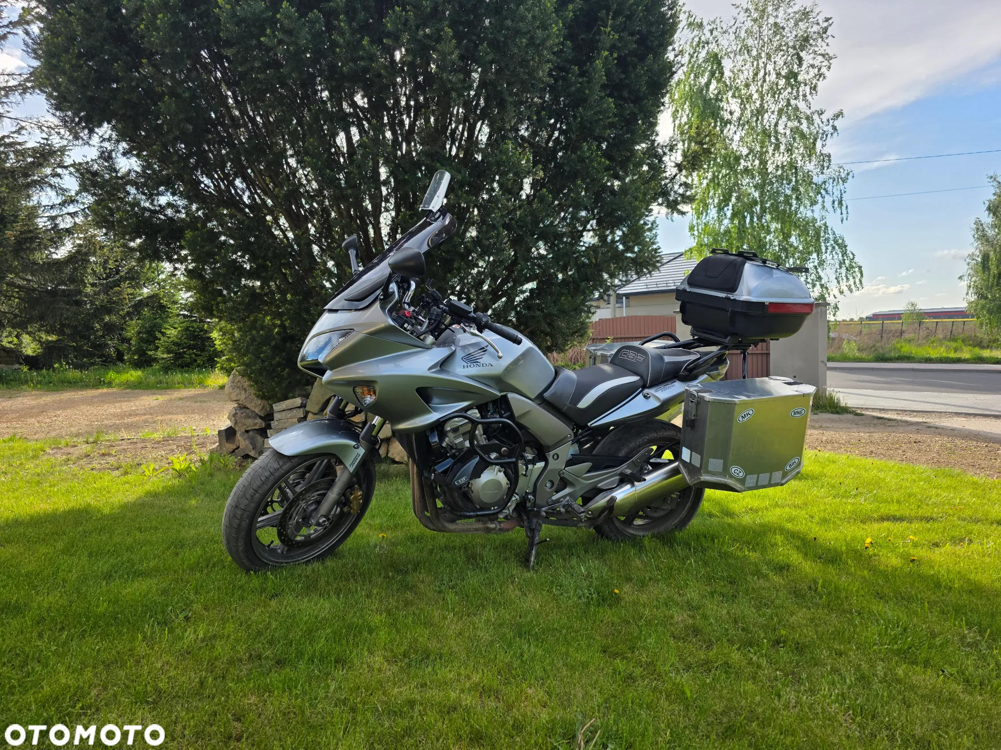 Honda CBF - 4