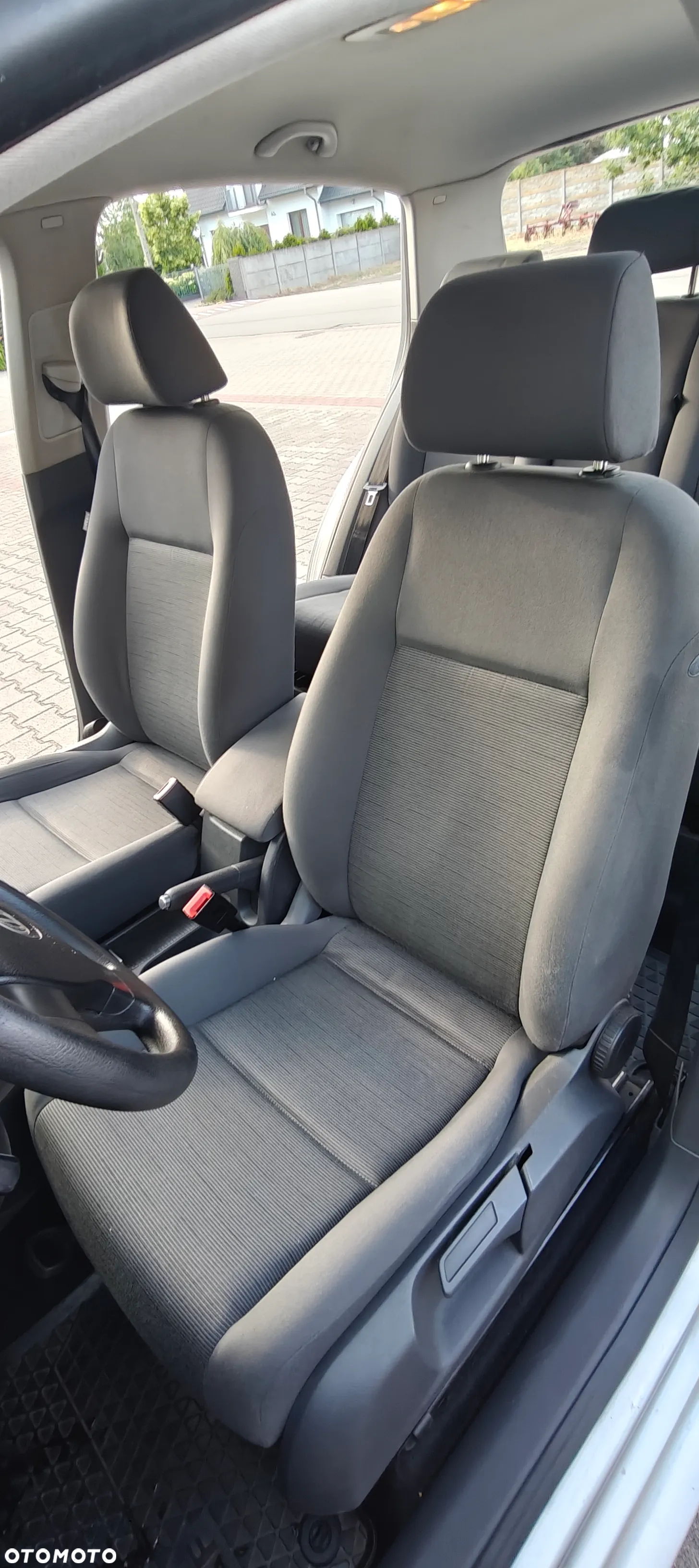 Volkswagen Golf Plus - 9