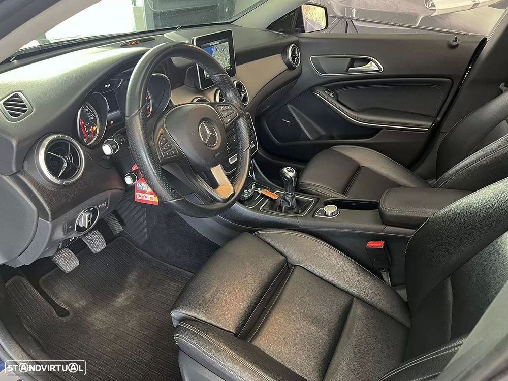Mercedes-Benz CLA 180 d Shooting Brake Urban - 7