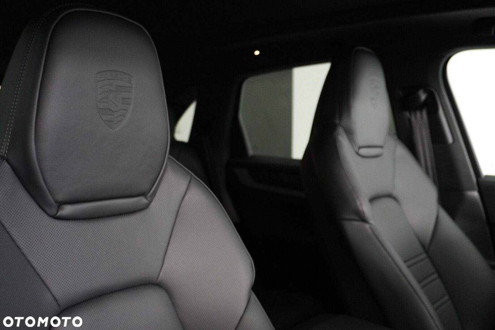 Porsche Cayenne - 15