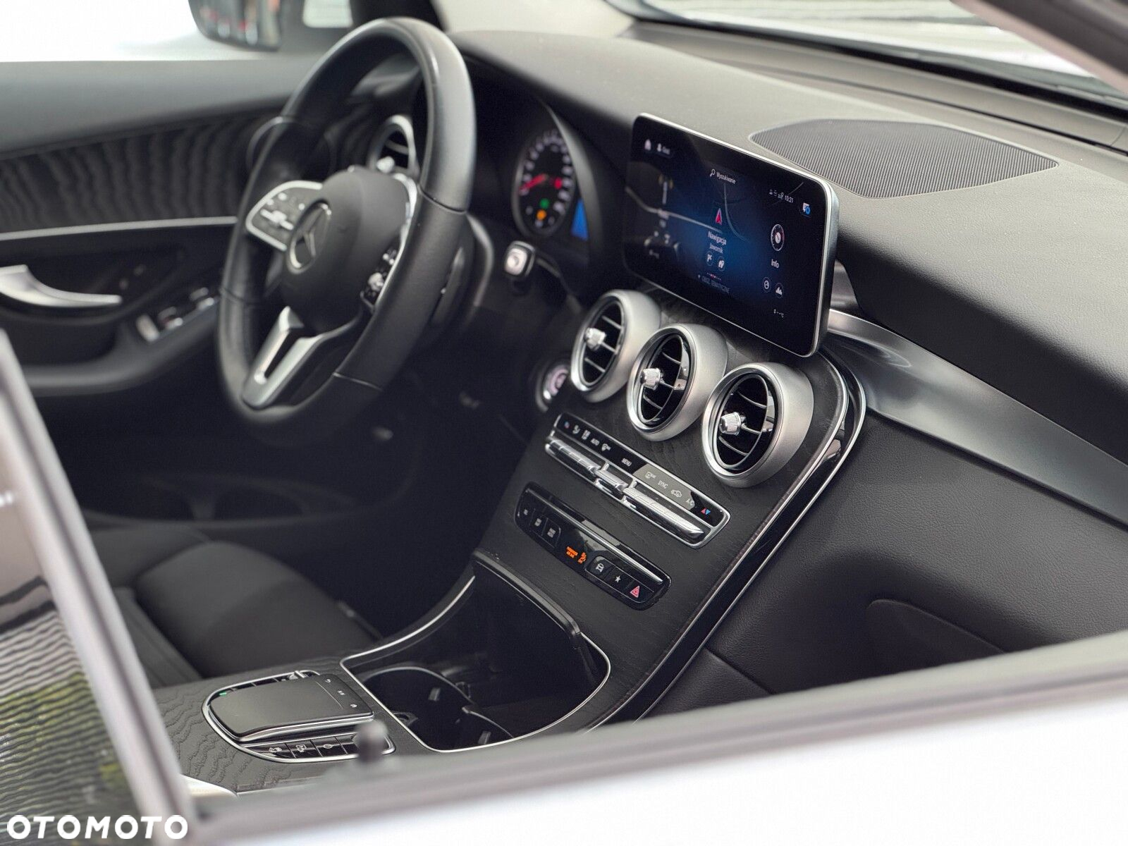 Mercedes-Benz GLC 200 d 4-Matic Business Edition - 37