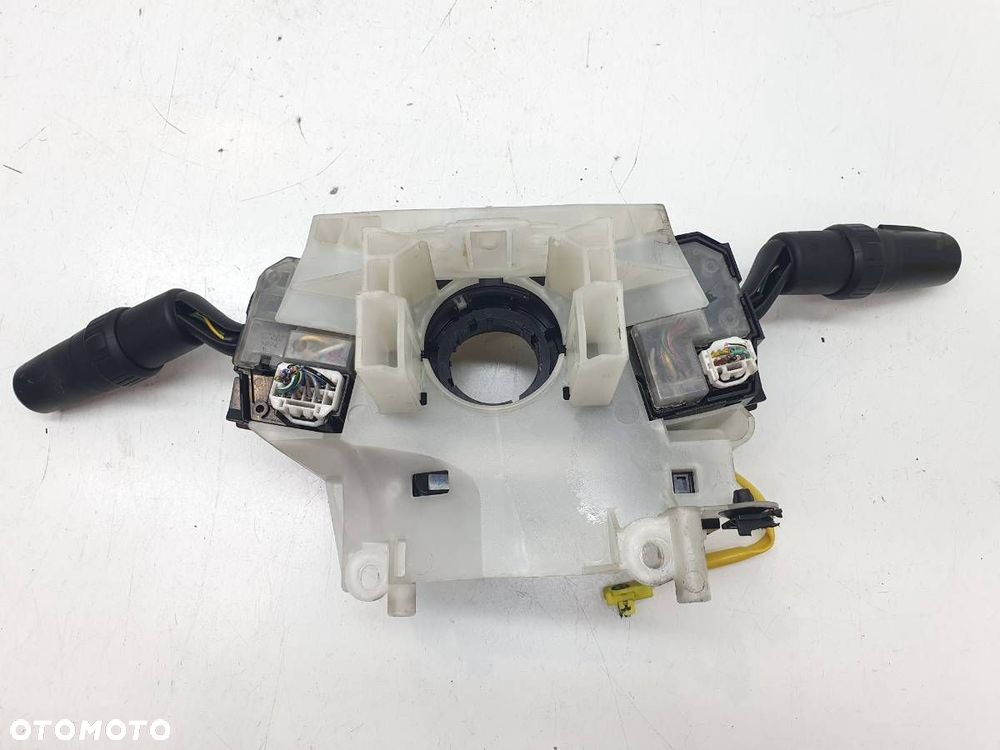 PRZEŁĄCZNIK ZESPOLONY TAŚMA MANETKI MAZDA 5 CR19 CC6817E675 - 6