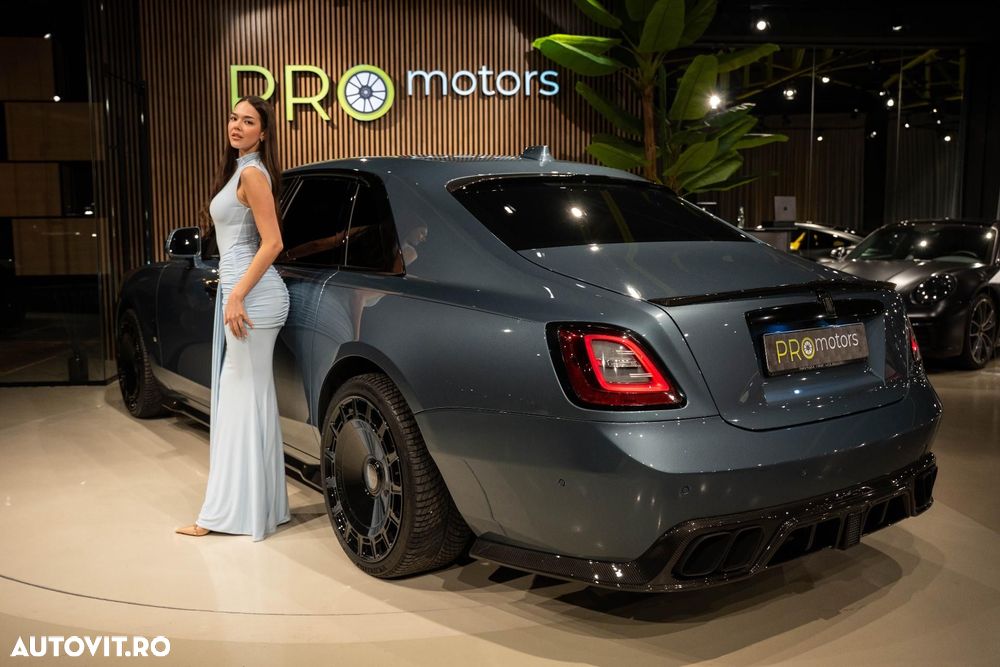 Rolls-Royce Ghost - 24