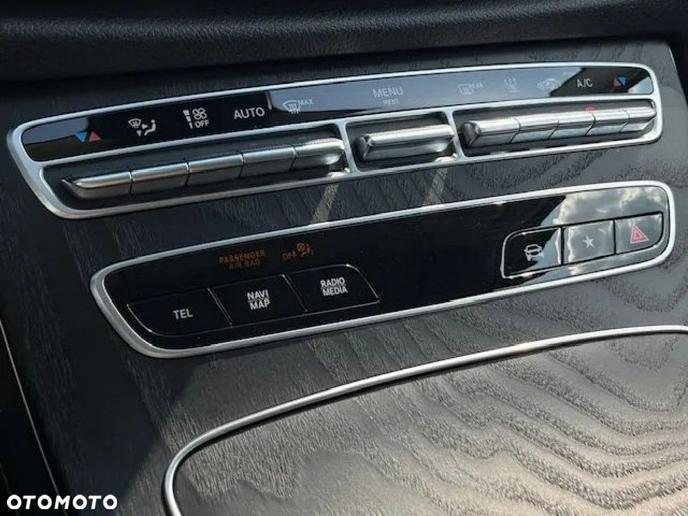 Mercedes-Benz Klasa E - 26