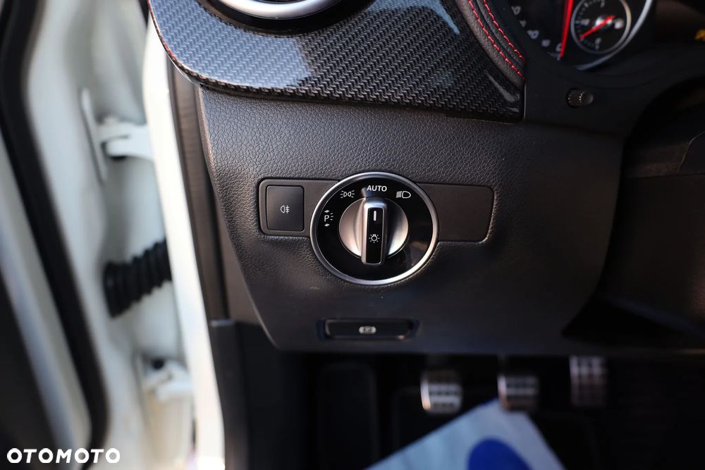 Mercedes-Benz Klasa B 200 UrbanStyle Edition - 18