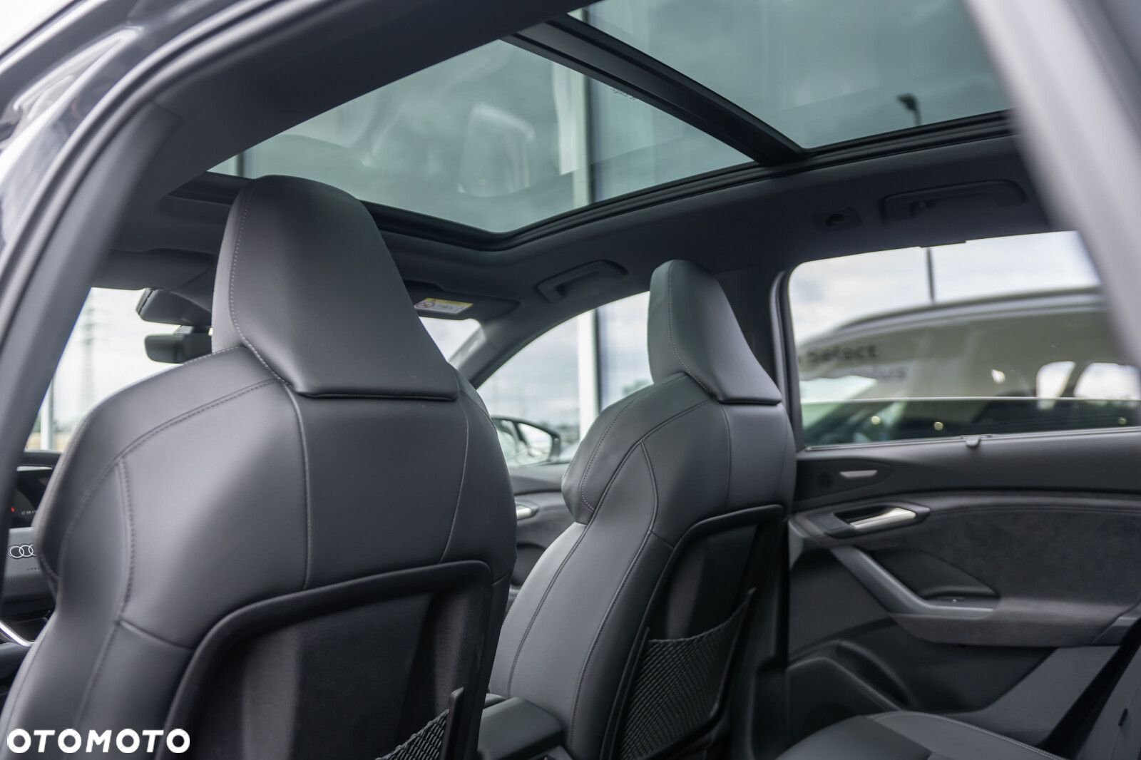 Audi Q6 e-tron - 15