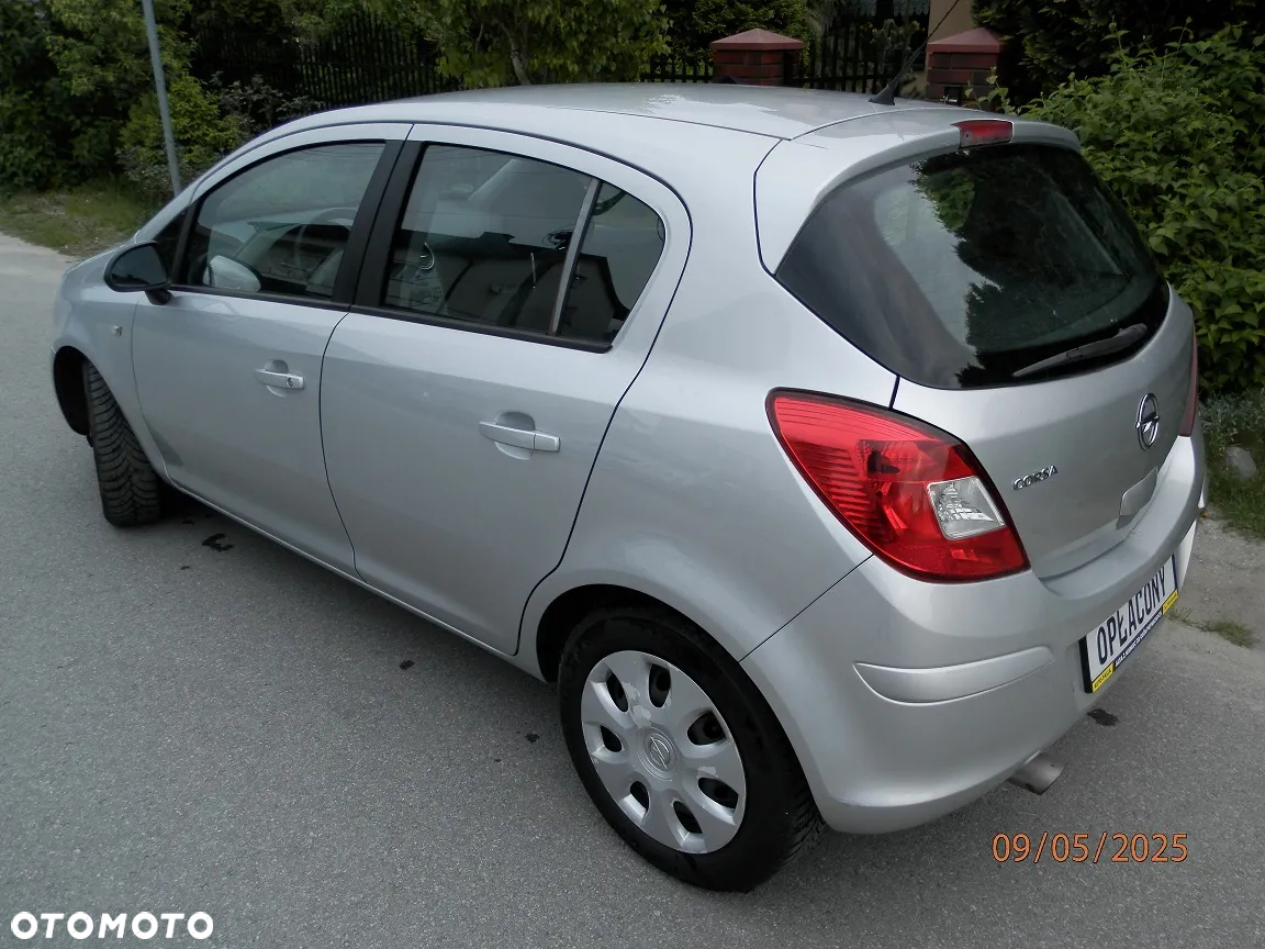 Opel Corsa 1.4 16V Active - 3