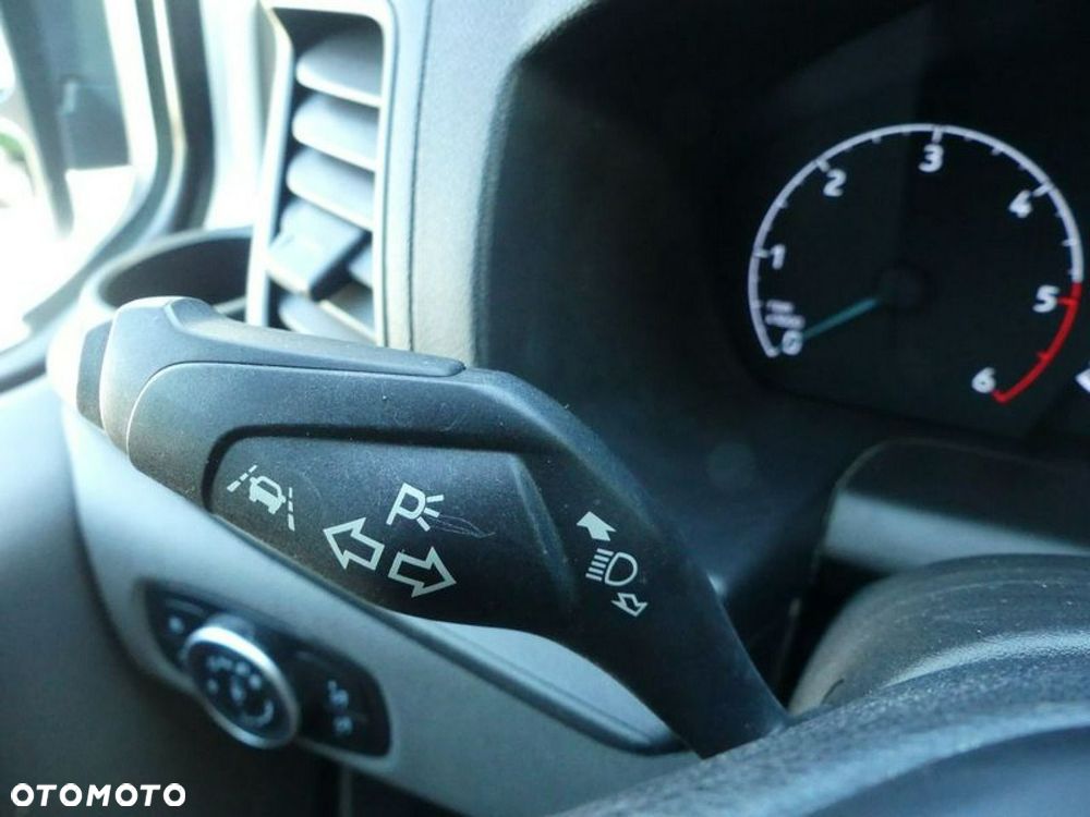 Ford Transit Custom - 5