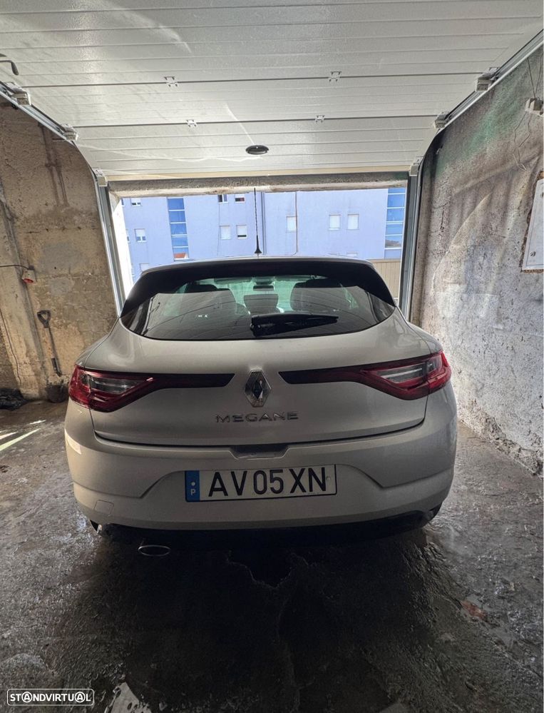 Renault Mégane BLUE dCi 115 EDC INTENS - 4