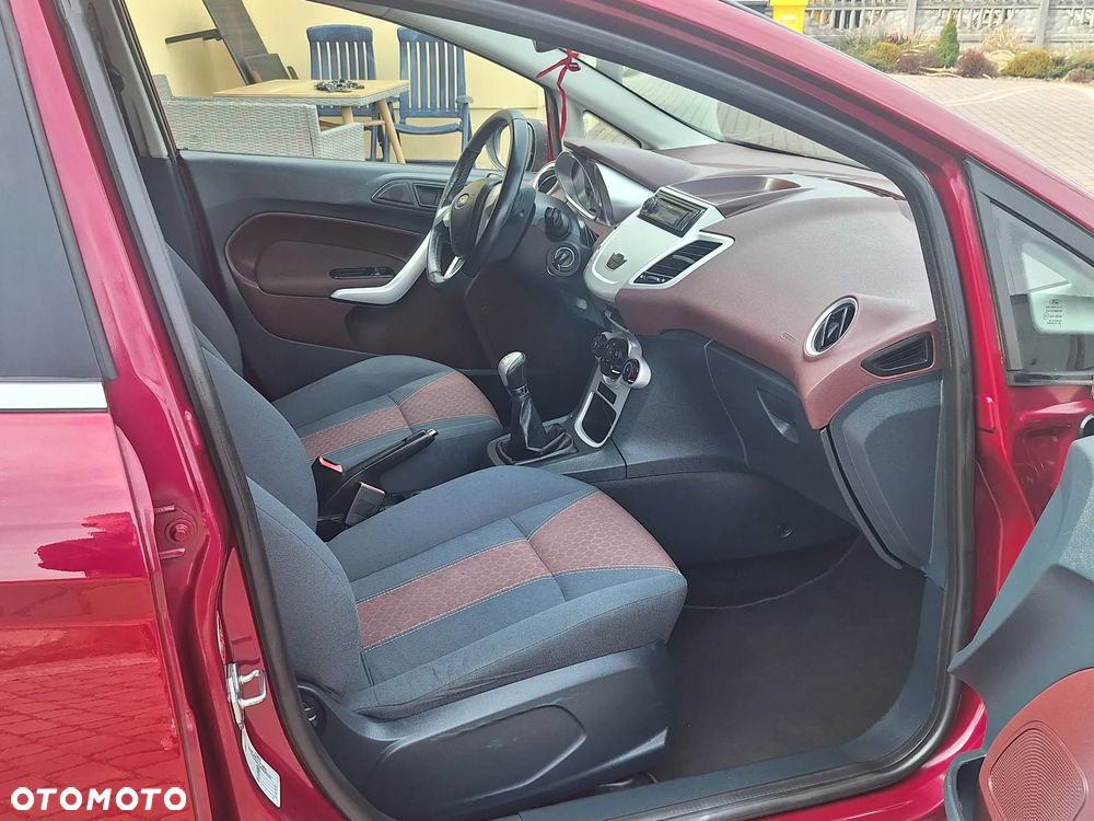 Ford Fiesta 1.25 Celebration - 7