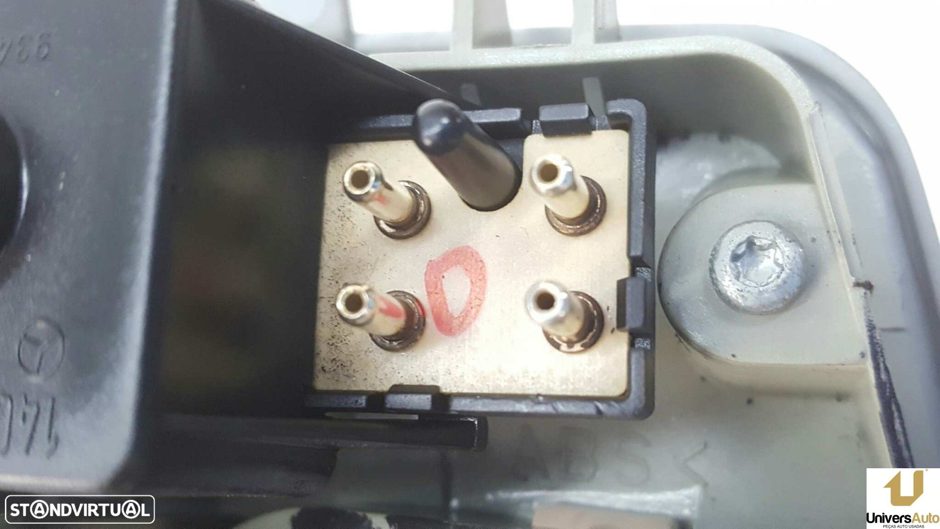 LUZ INTERIOR MERCEDES CLASE E (W210) BERLINA DIESEL 320 CDI (210.026) - 3