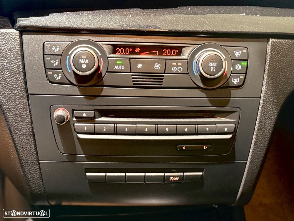 BMW 120 d Limited Edition Lifestyle c/ M Sport Pack - 12