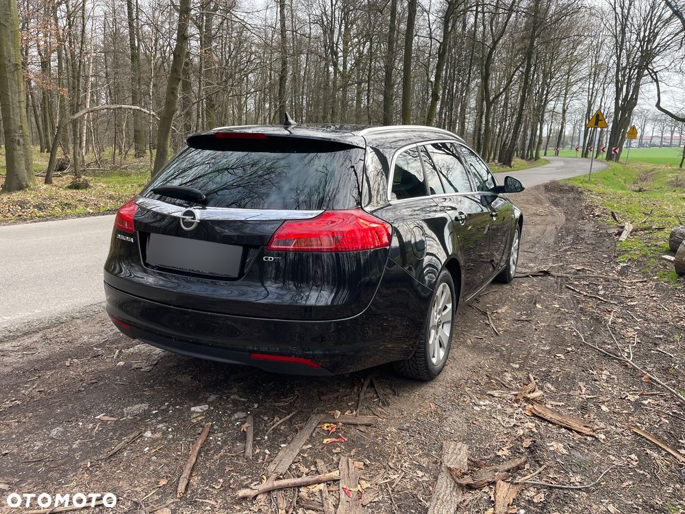 Opel Insignia 2.0 CDTI Sports Tourer - 2