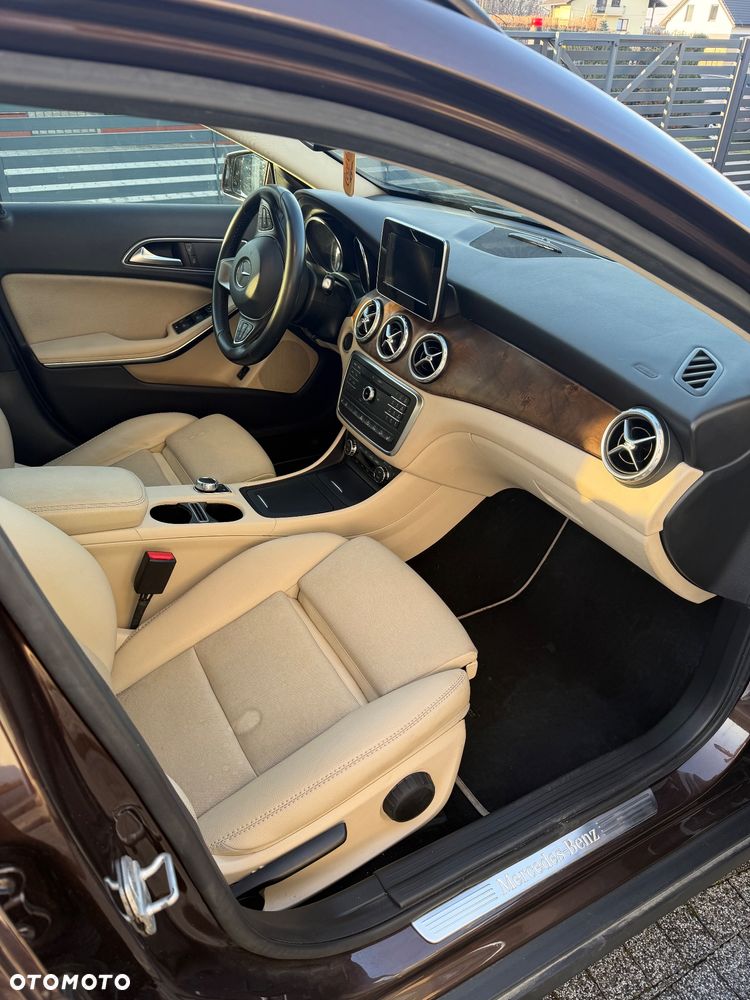 Mercedes-Benz GLA 200 (CDI) d 4Matic 7G-DCT - 4