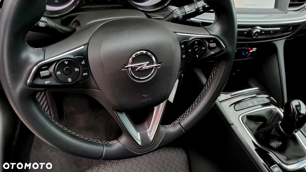Opel Insignia - 13