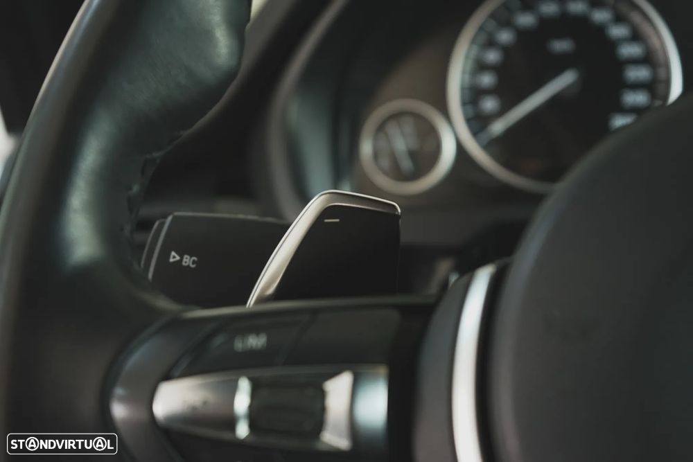 BMW X5 40 d xDrive Pack M 157g - 16