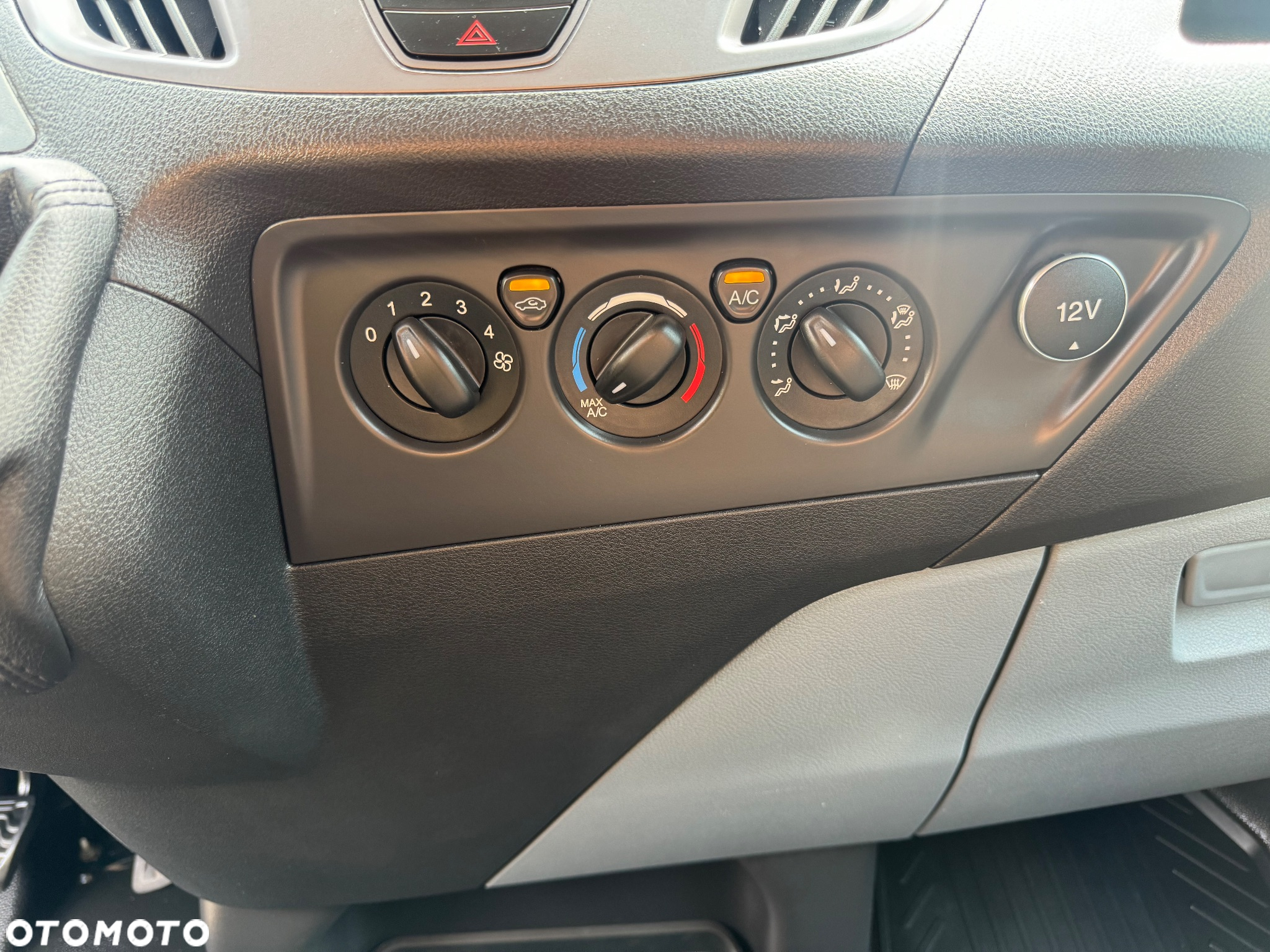 Ford Transit Custom - 27