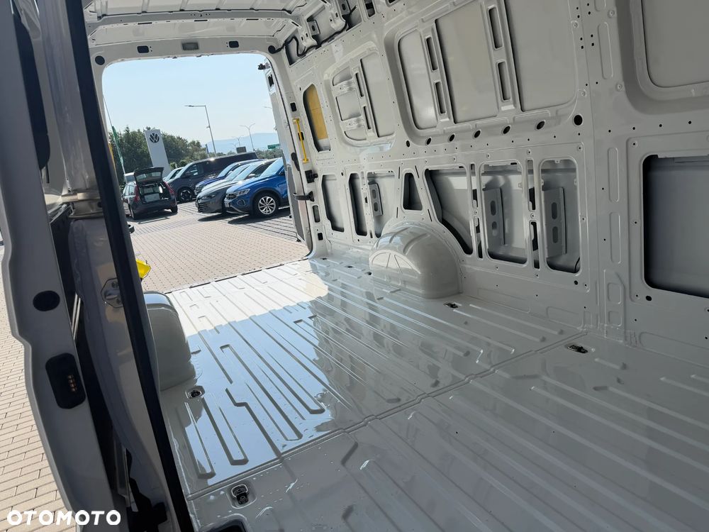 Volkswagen Crafter - 15