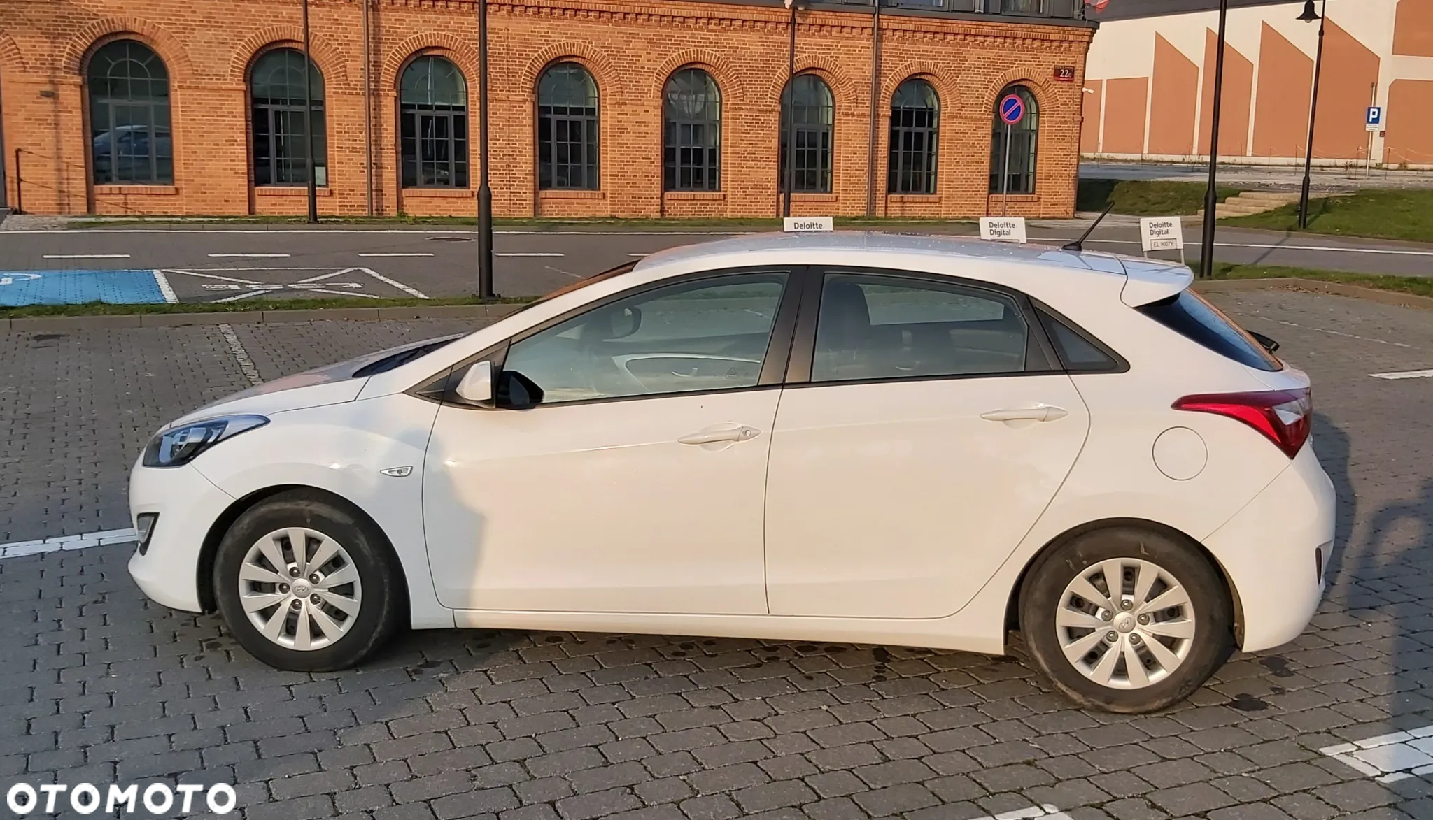 Hyundai i30 1.4 CRDi Comfort - 5