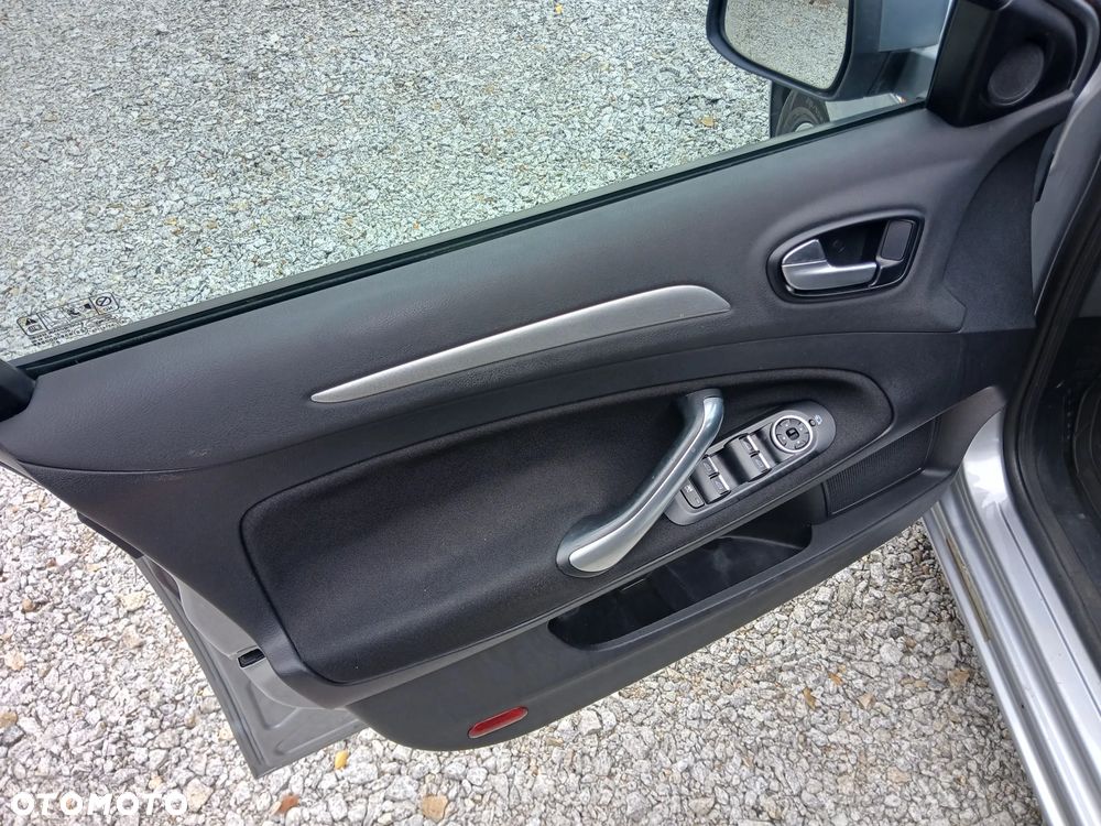 Ford Mondeo 2.2 TDCi Sport - 25