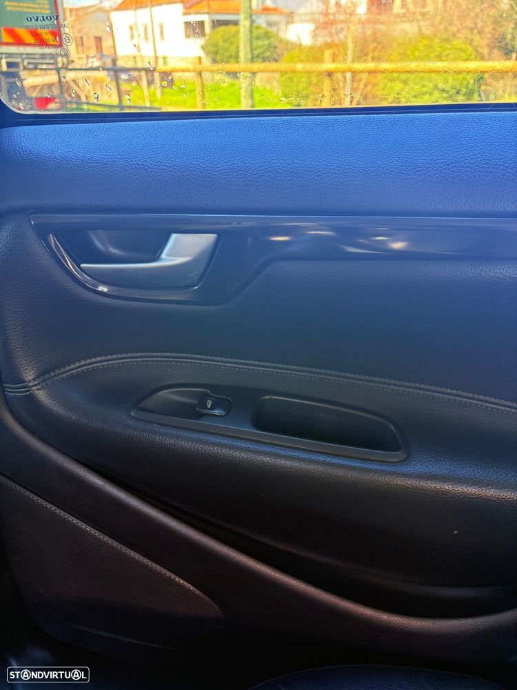 Volvo S60 2.4 D5 - 9