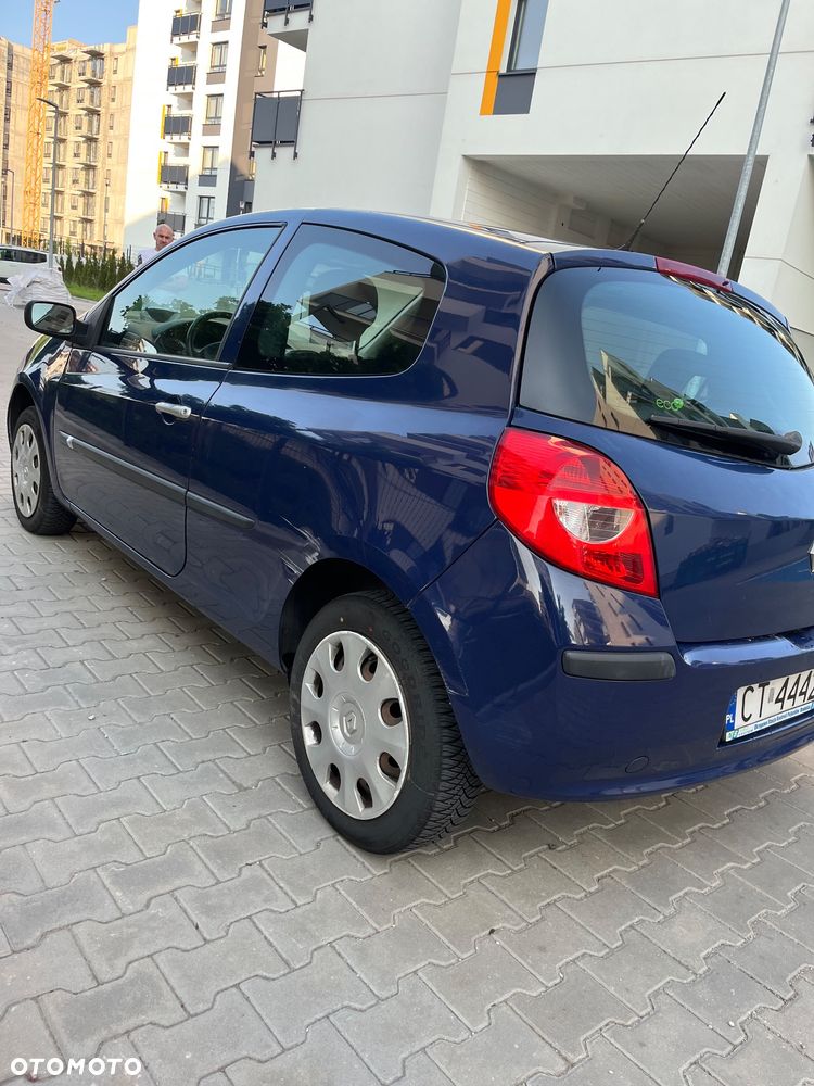 Renault Clio - 6