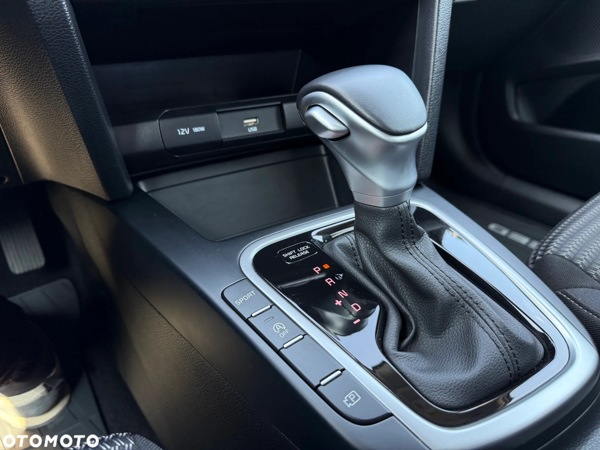 Kia Ceed 1.5 T-GDI M DCT - 23